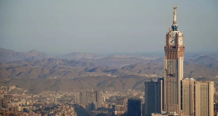 Menteri PDTT dan Dubes Arab Bertemu, Bahas Haji dan Umrah Desa?