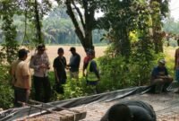 Viral Video Mobil Plat Merah Lindas Jalan Cor, Polres Mura dan Polsek Purwodadi Gerak Cepat