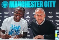 Resmi! Jeremy Doku Gabung ke Man City