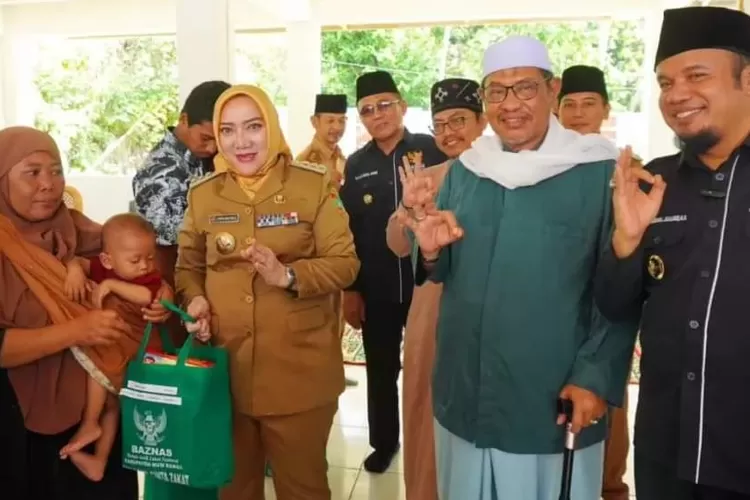 Bupati Musi Rawas Hadiri Penyerahan Penghargaan dan Bantuan Gizi untuk Balita Stunting