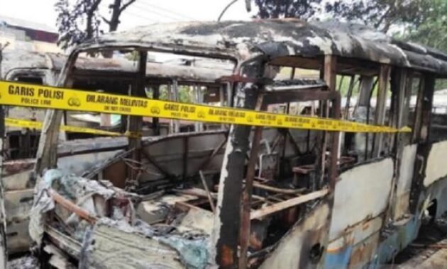12 Unit Bus Trans Musi Terbakar