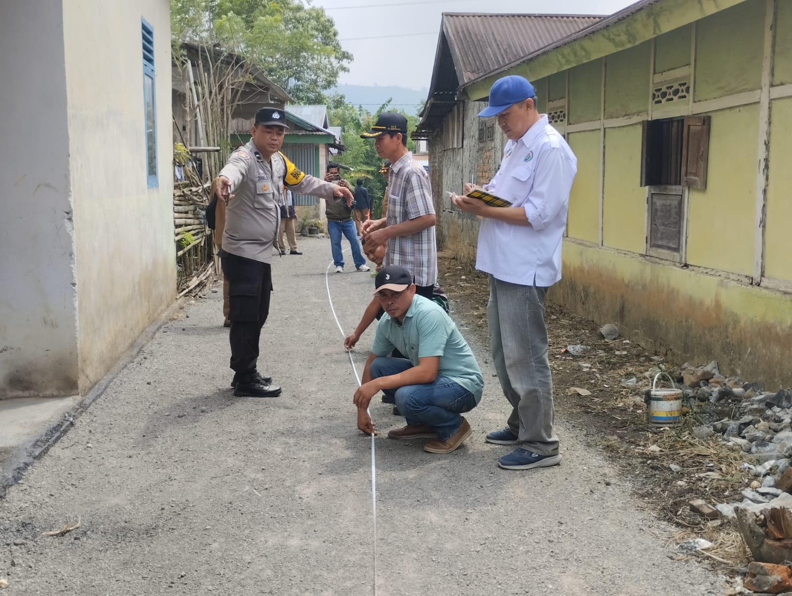 Pembangunan Jalan Usaha Tani (Lapen) Desa Bangun Jaya Rampung