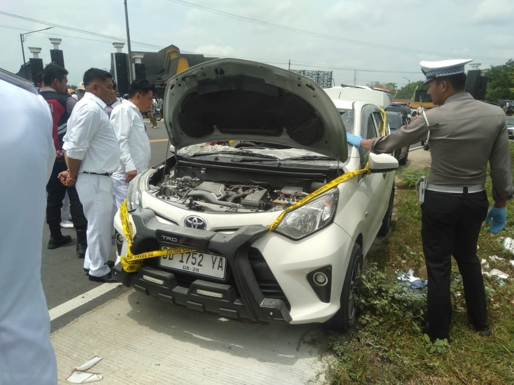 Mobil Kepala Desa Jayakarta Terbakar Saat Acara Pelantikan di Bengkulu Tengah