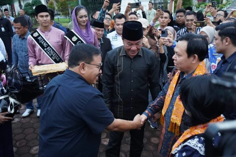 Arif Gunadi Sambut Ketua Terpilih DPD RI, Sultan Najamudin di Bandara Fatmawati Soekarno