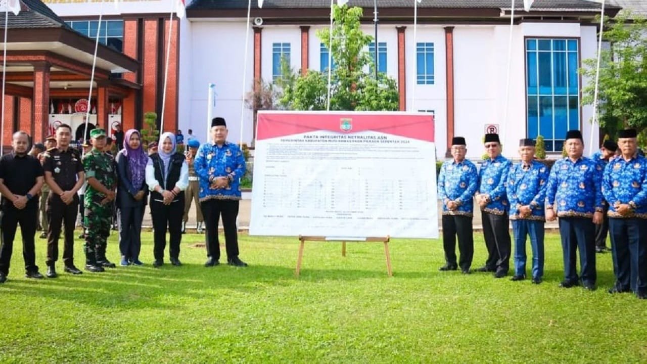 Penandatanganan Pakta Integritas ASN di Mura, Pjs Bupati Tegaskan Komitmen Netralitas Jelang Pilkada 2024