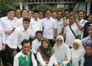 Menkes Tinjau Pelayanan Kesehatan di Seluma dan Beri Penghargaan untuk Bidan Teladan