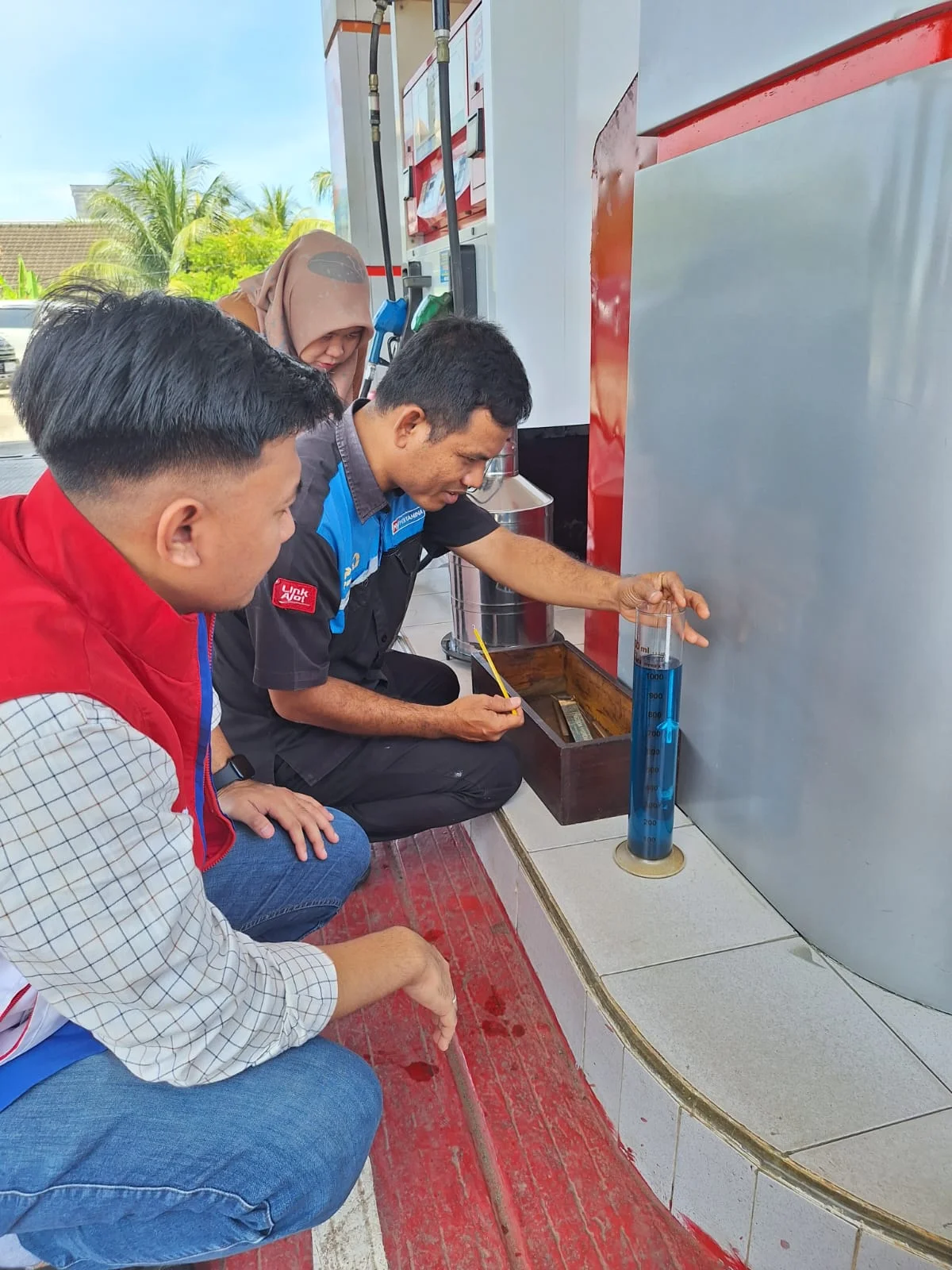 Pastikan Standar BBM, Pertamina Patra Niaga Gelar Uji Tera di SPBU Bengkulu