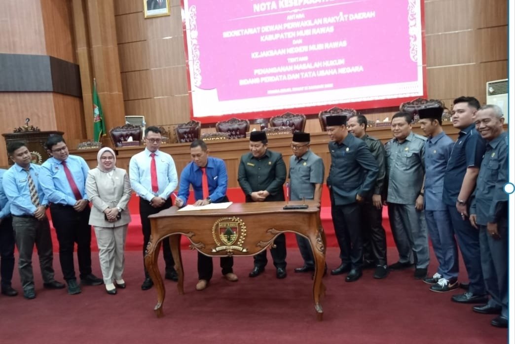 DPRD Musi Rawas dan Kejari Tandatangani MoU untuk Penguatan Sinergi