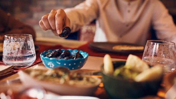 Menghargai Momen Berbuka dengan Doa dan Sunnah Rasulullah