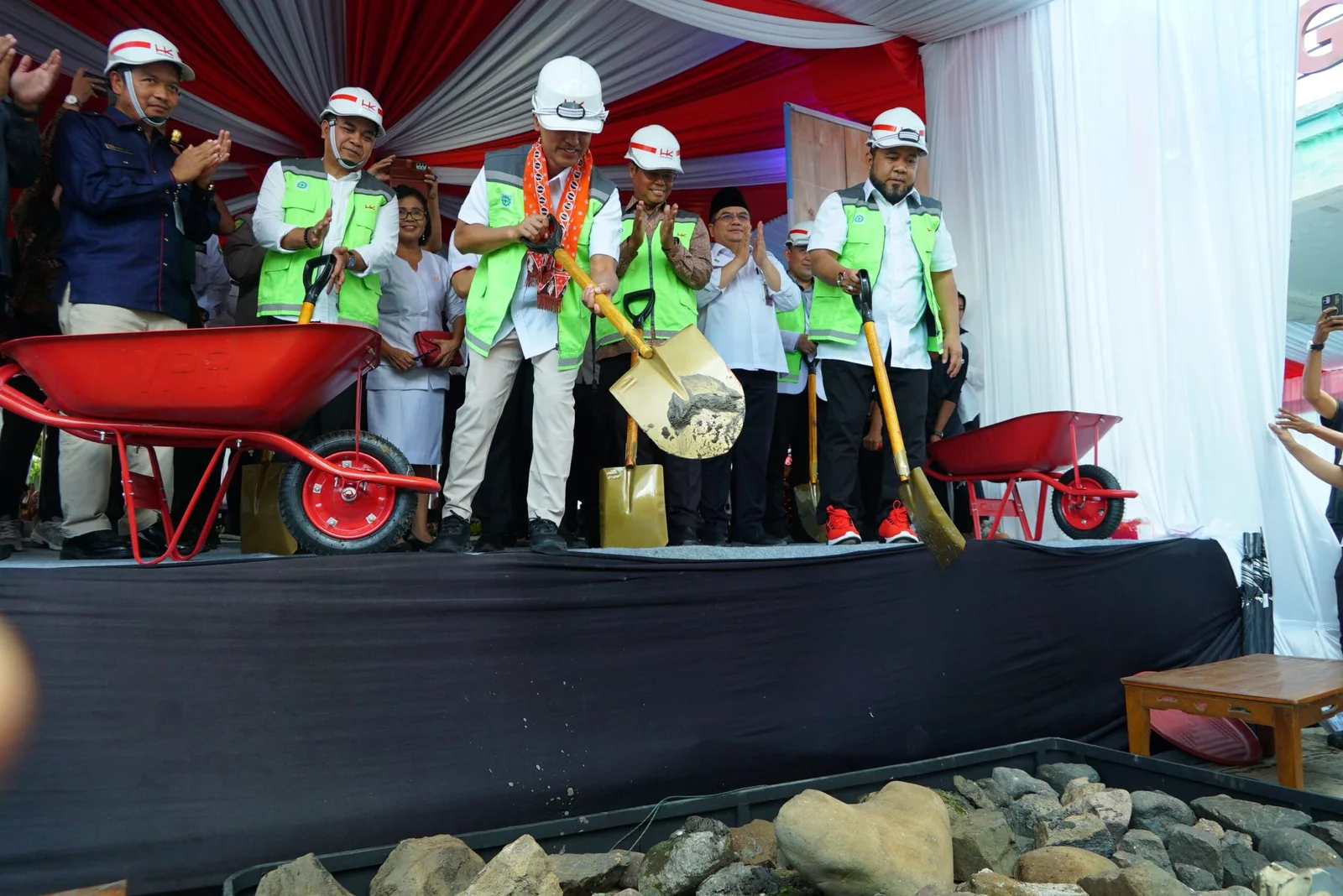 Wamenkes Letakkan Batu Pertama RSUD Bengkulu Tengah