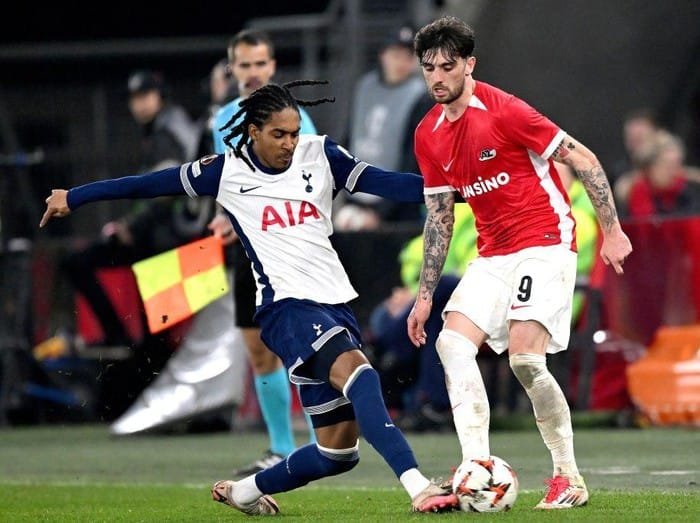 AZ Alkmaar vs Tottenham, The Lilywhites Kalah 0-1 di Leg Pertama