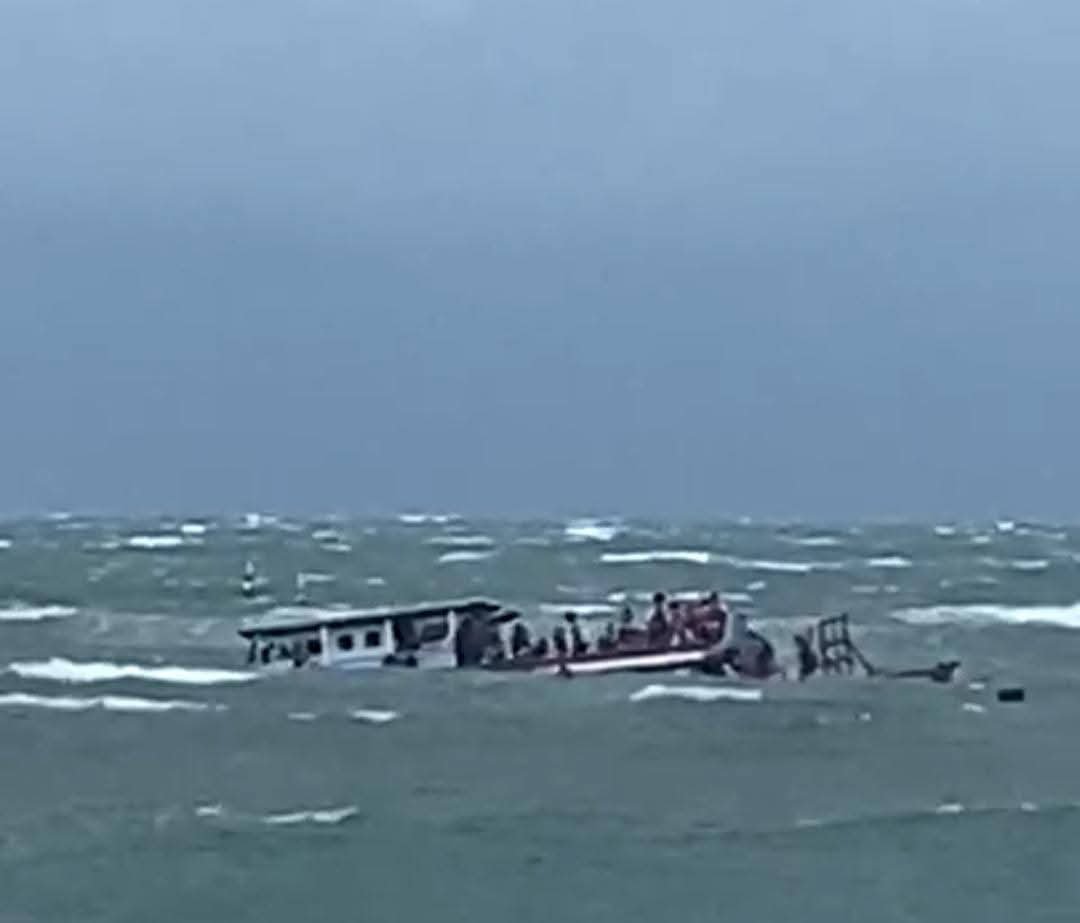 Ini Nama dan Identitas Korban Kapal Karam di Pantai Malabero