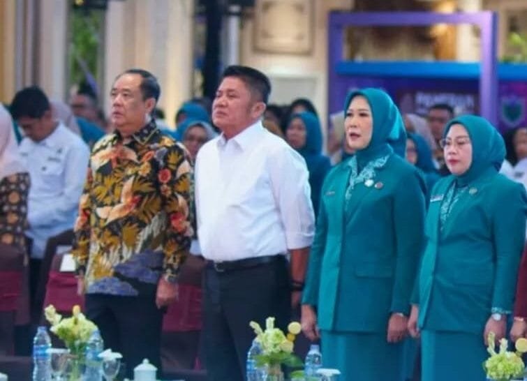 Wali Kota Lubuk Linggau Hadiri Rakon PKK dan Rakerda Dekranasda 2025 di Palembang