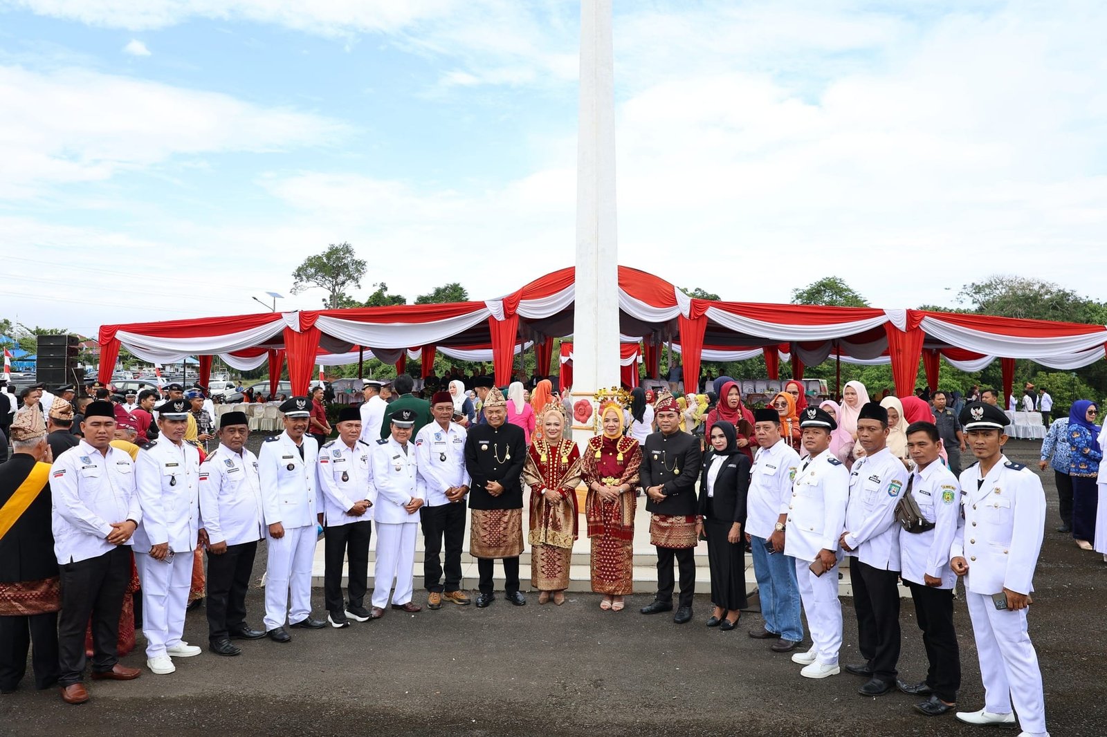 Upacara HUT ke-17 Bengkulu Tengah, Bupati Rachmat Riyanto Tegaskan Komitmen “Berbinar” untuk Daerah