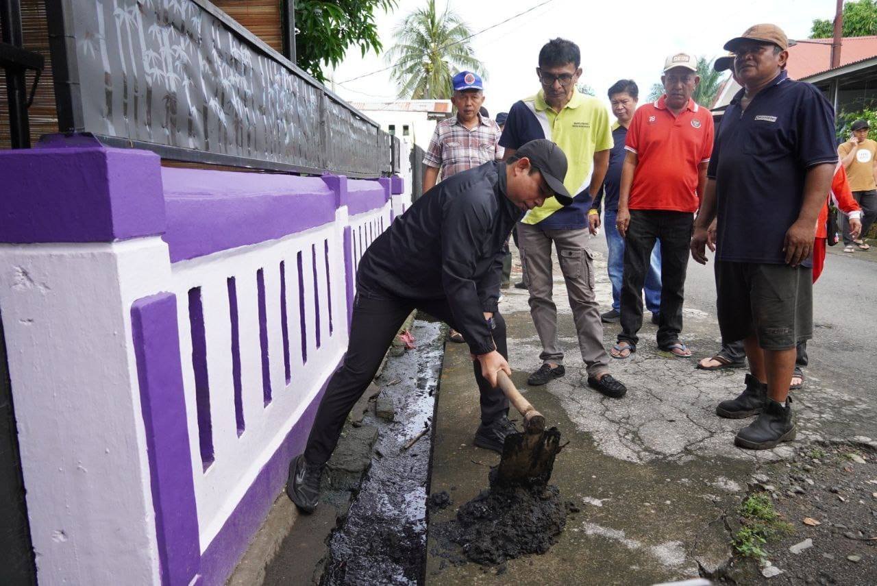 Walikota Dedy Wahyudi Ajak Warga Gotong Royong Bersihkan Lingkungan, Fokus pada Program “Bengkulu BISA”