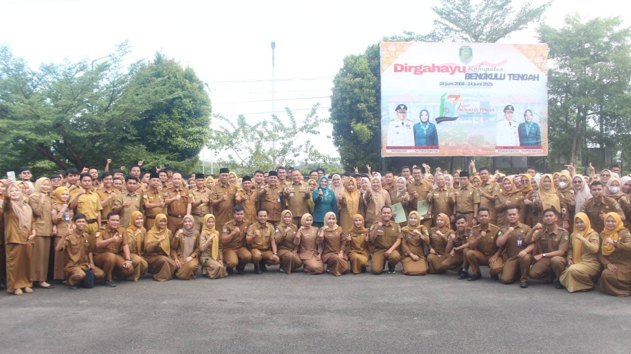 Bupati Bengkulu Tengah Tegaskan Peran Strategis Keluarga dalam Pembangunan Bangsa pada Peringatan HARGANAS ke-32