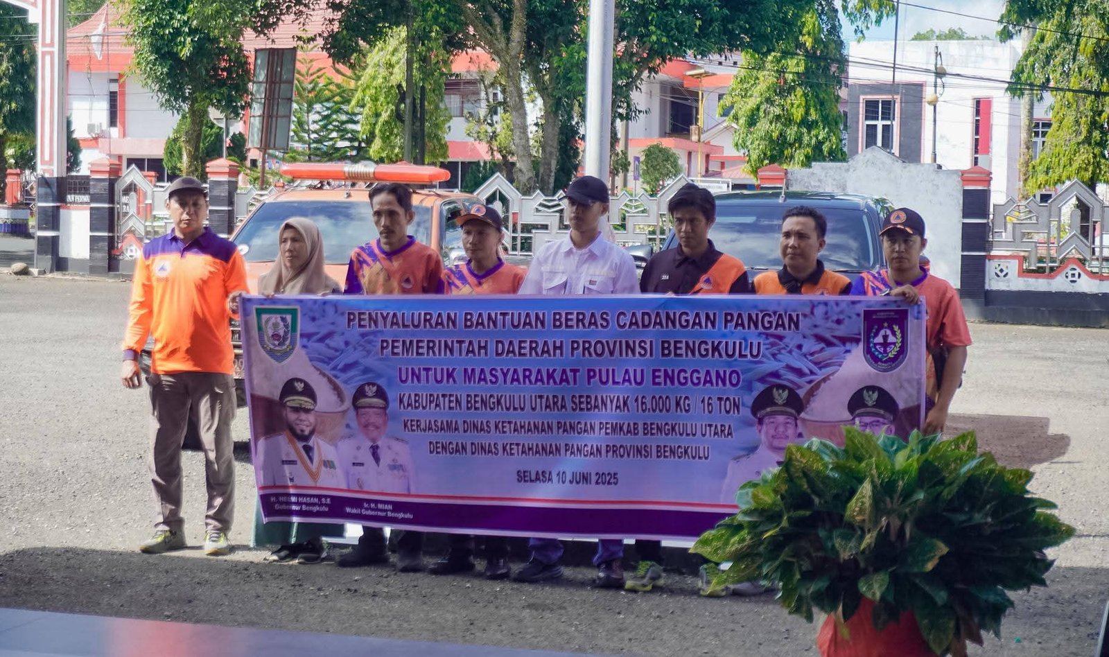 Pemkab Bengkulu Utara Kembali Salurkan 16 Ton Beras untuk Warga Pulau Enggano