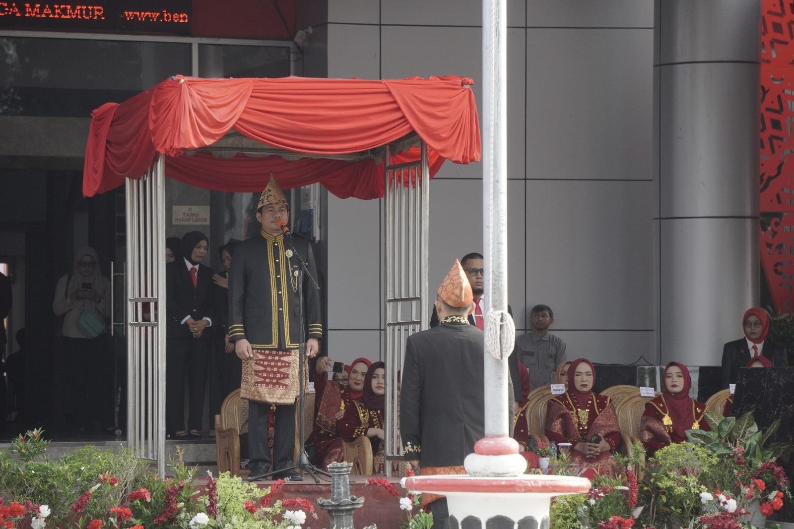 Bupati Arie Septia Adinata Pimpin Upacara Peringatan Hari Jadi ke-66 Kabupaten Bengkulu Utara