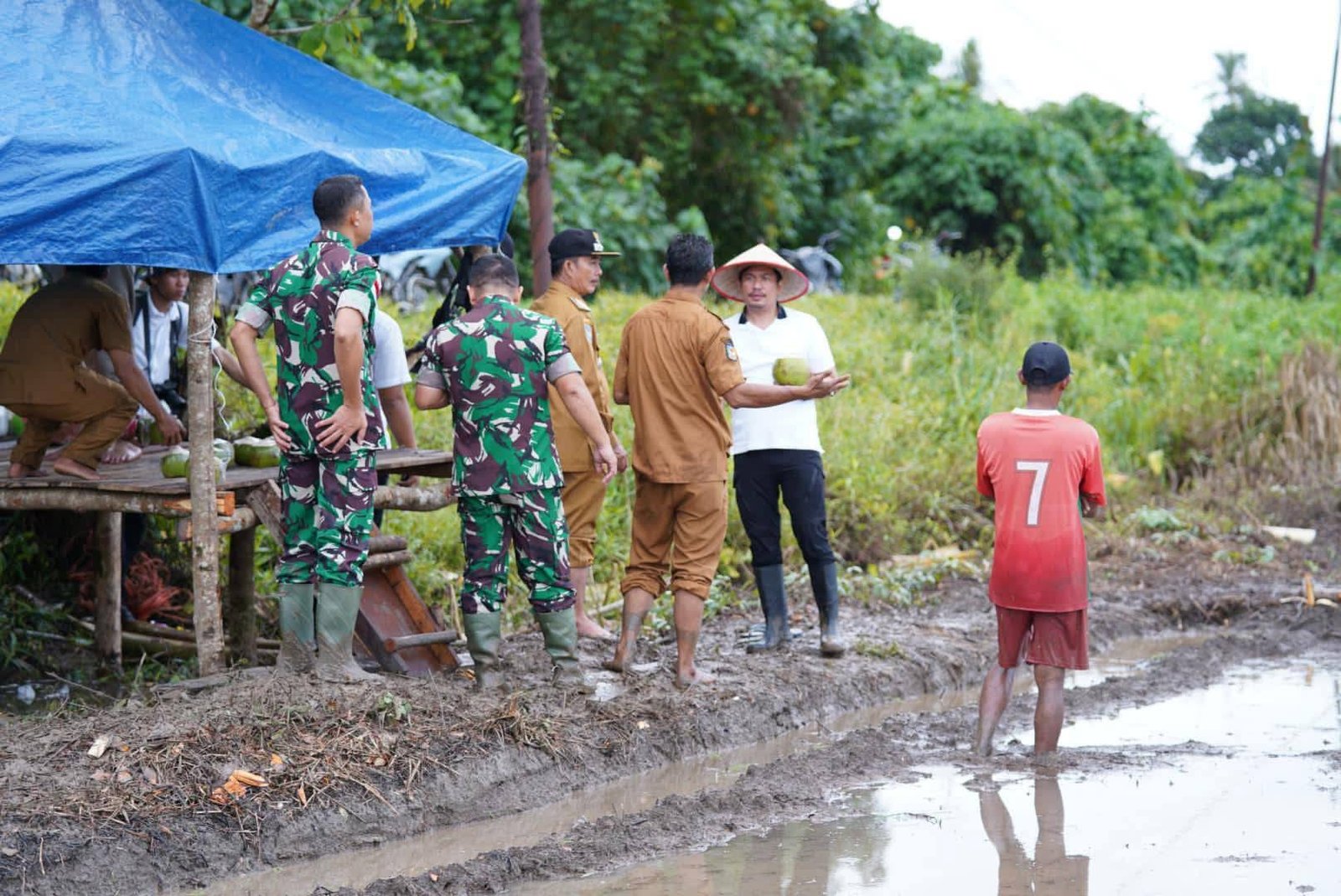 Bupati Bengkulu Utara Awali Kantor di Pulau Enggano dengan Fokus Akses Jalan Pertanian dan Kesejahteraan Masyarakat