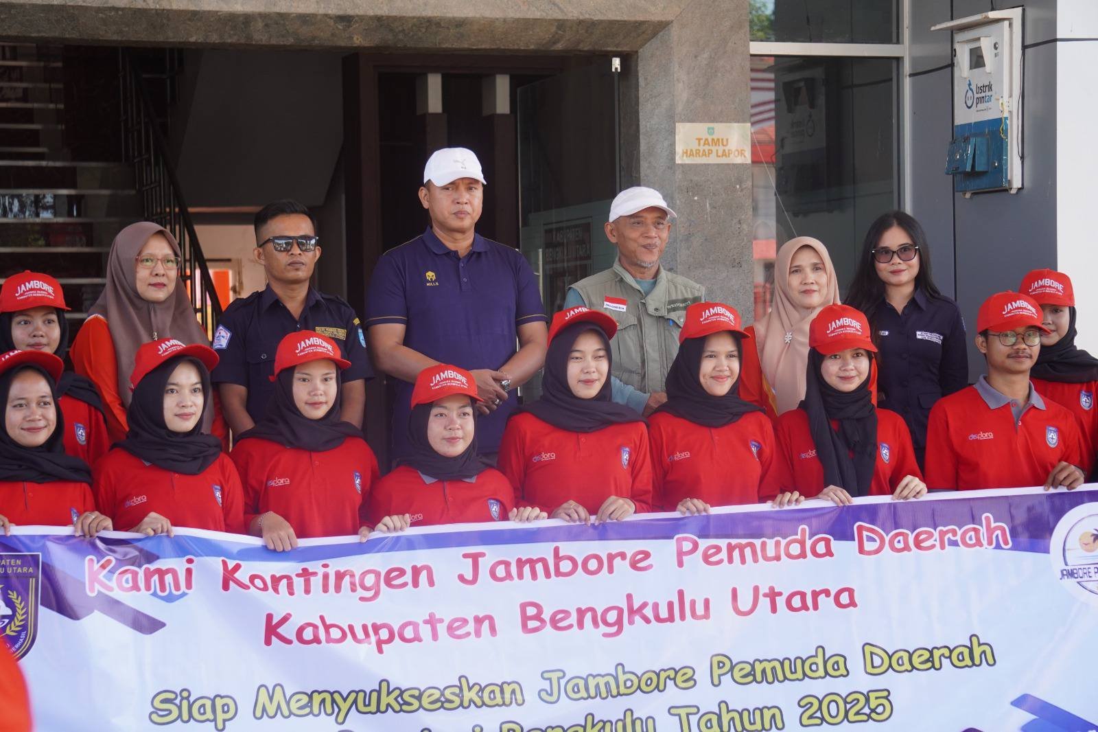 Sekda Bengkulu Utara Lepas Kontingen Jambore Pemuda Daerah 2025, Siap Bersaing di Tingkat Provinsi