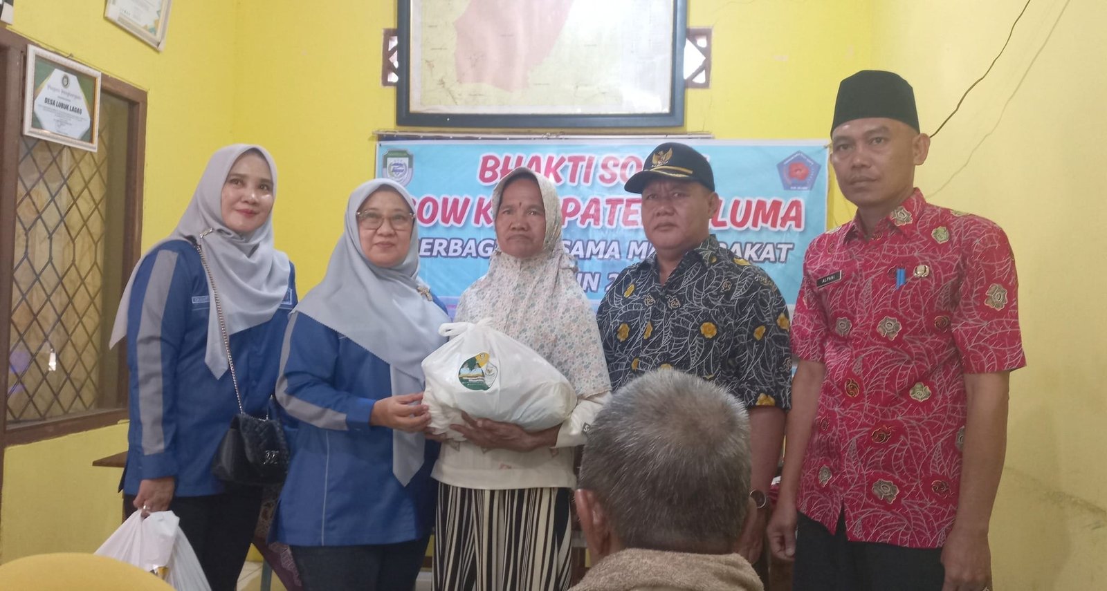 GOW Kabupaten Seluma Gelar Bakti Sosial Berbagi Bersama Masyarakat di Kecamatan Seluma Barat
