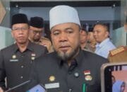 Gubernur Helmi Hasan Tegaskan Tak Ada Anak Tiri dalam Pembangunan Jalan Gubernur Helmi Hasan Tegaskan Tak Ada Anak Tiri dalam Pembangunan Jalan