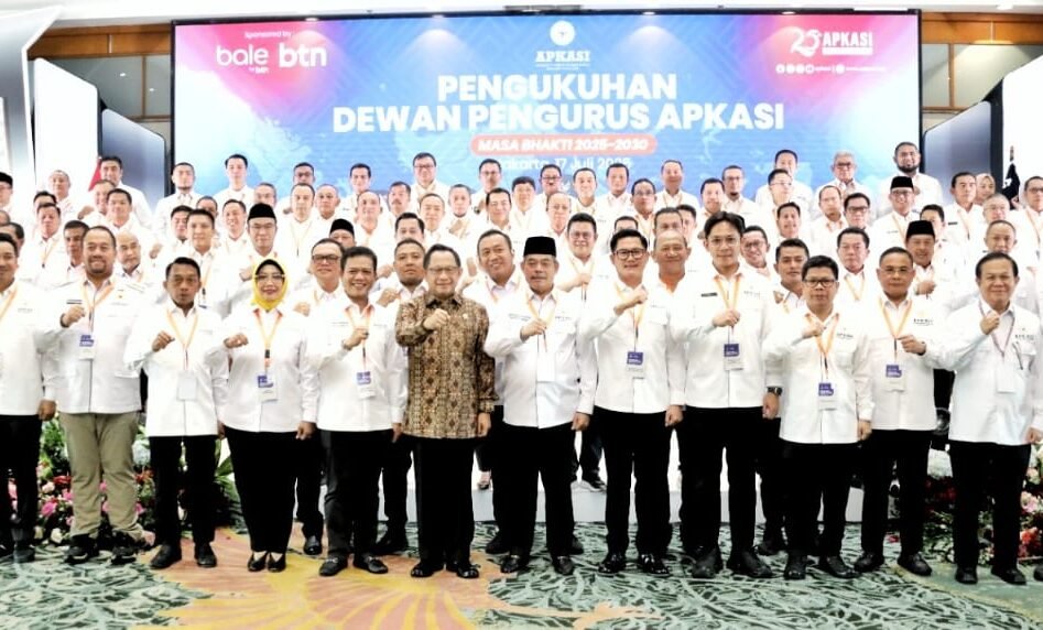 Bupati H. Rifa Tajudin Hadiri Pengukuhan APKASI Periode 2025–2030, Diharapkan Jadi Wadah Aspirasi Pemerintah Daerah