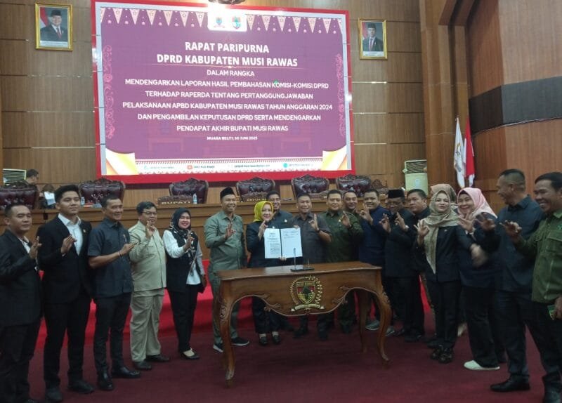 DPRD Musi Rawas Gelar Rapat Paripurna Bahas Raperda Pertanggungjawaban Pelaksanaan APBD 2024