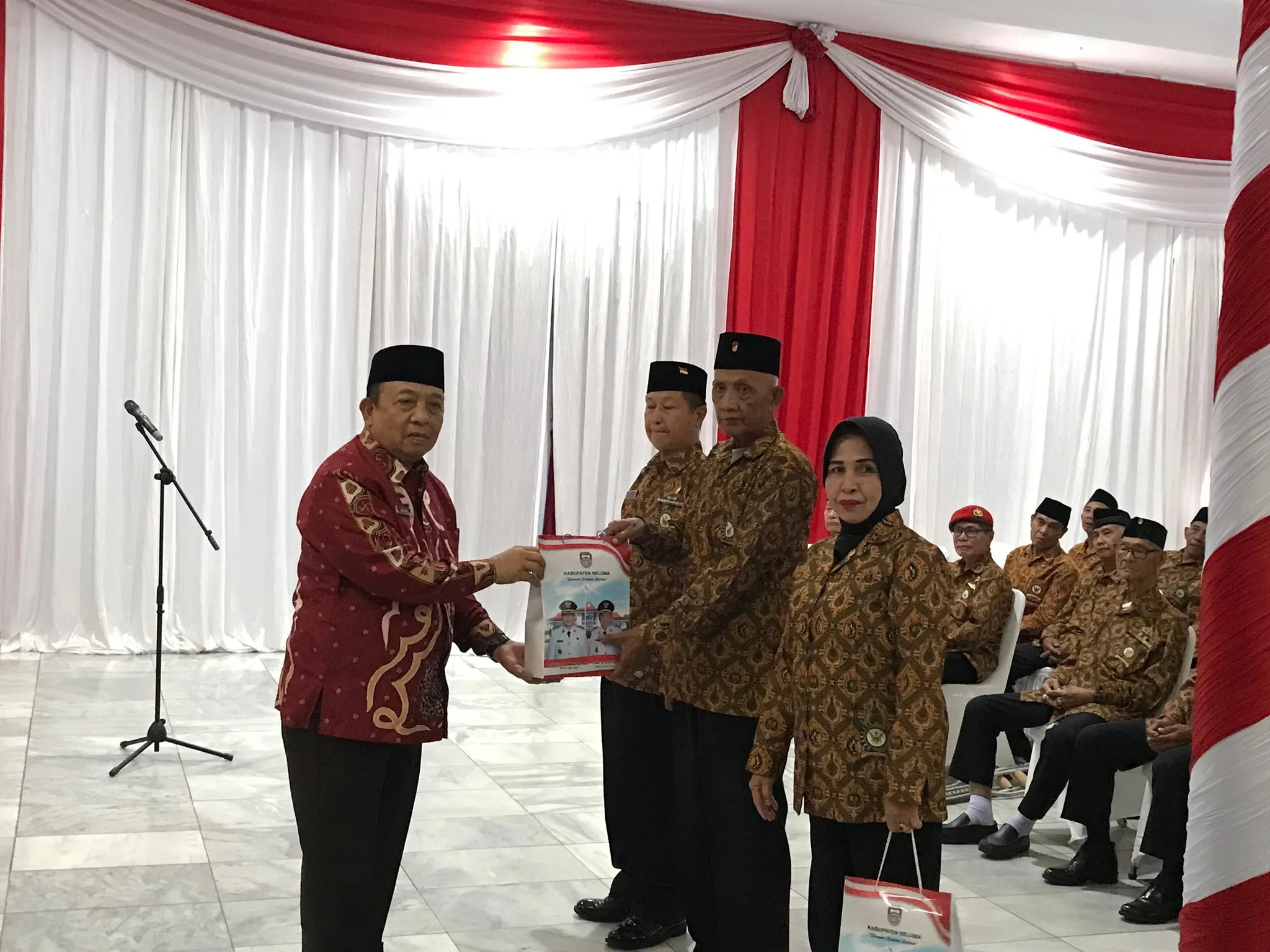 Wakil Bupati Seluma Drs. H. Gustianto Buka Acara Ramah Tamah Bersama Veteran dan Tokoh PPKS