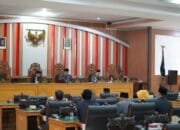 DPRD Bengkulu Utara Gelar Rapat Paripurna Bahas Nota Pengantar Perubahan APBD 2025 DPRD Bengkulu Utara Gelar Rapat Paripurna Bahas Nota Pengantar Perubahan APBD 2025