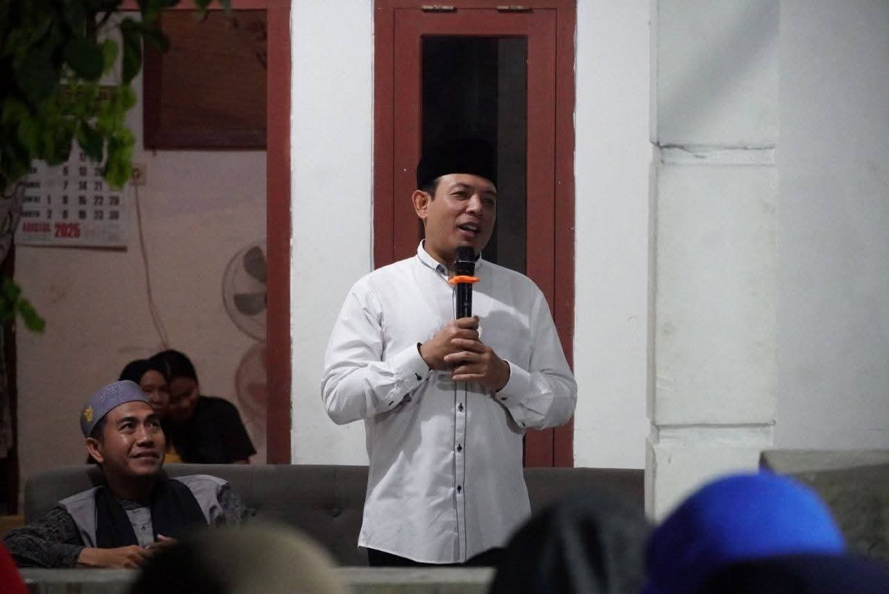 Wali Kota Bengkulu Hadiri Takziah dan Serahkan Bantuan Program 5 in 1
