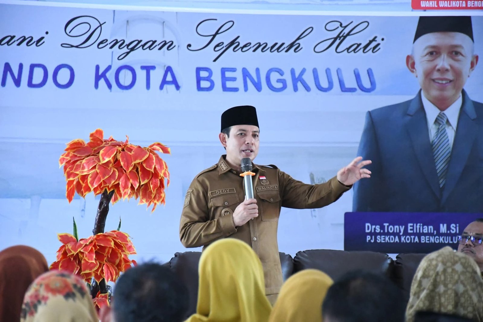 Wali Kota Apresiasi Kinerja Dinsos Bengkulu, Bekerja dengan Hati