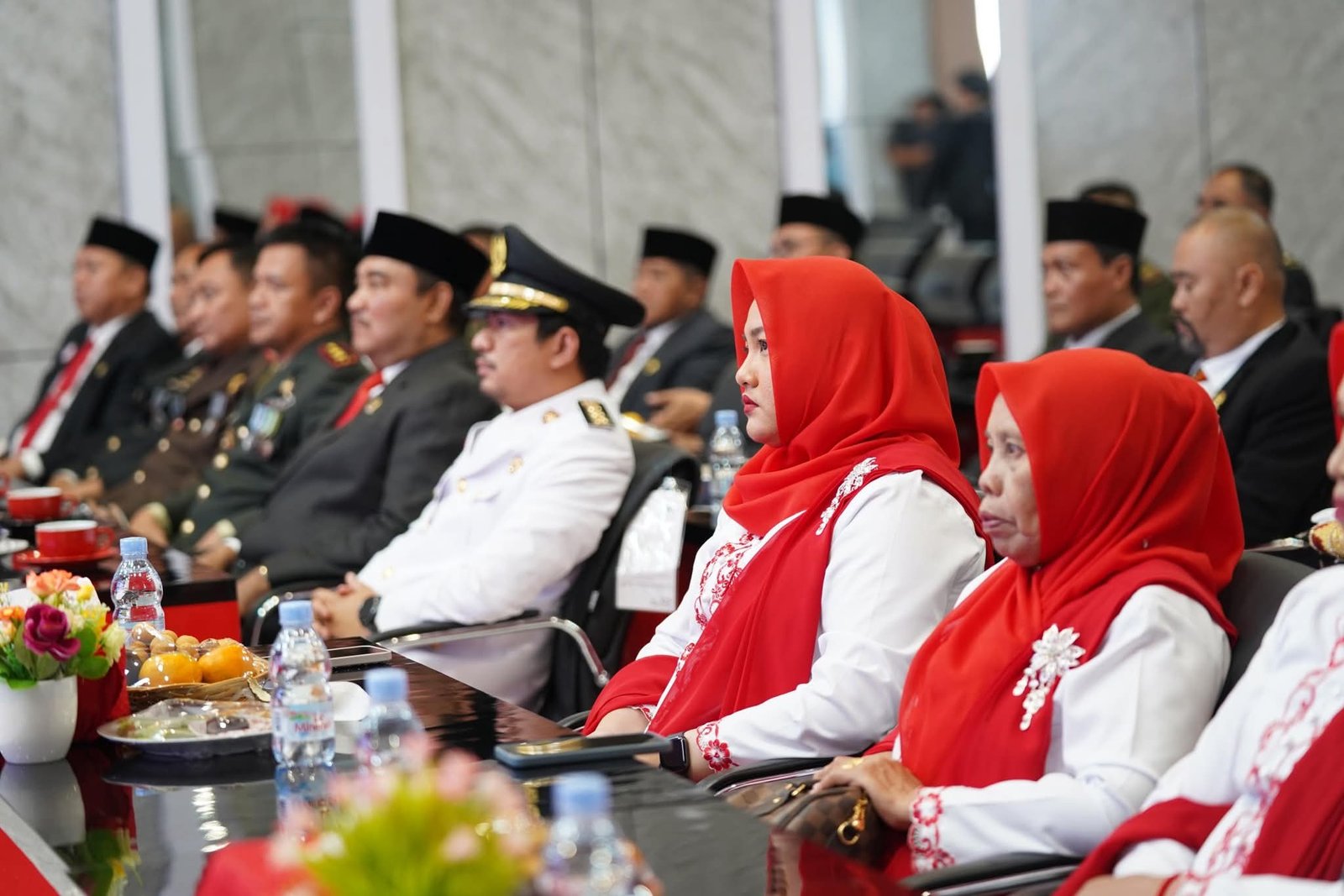Bupati Arie Septia Ikuti Siaran Langsung Detik-Detik Proklamasi HUT ke-80 RI di Command Center Bengkulu Utara