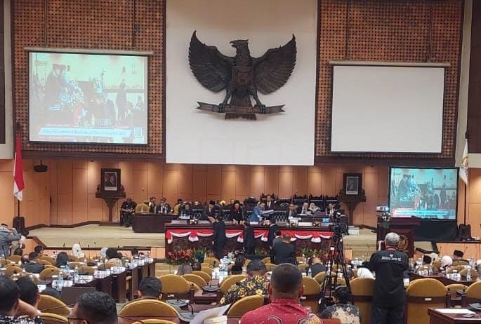 DPD RI Resmi Tutup Masa Sidang V, Sultan Soroti Tantangan Regulasi hingga Perubahan Iklim