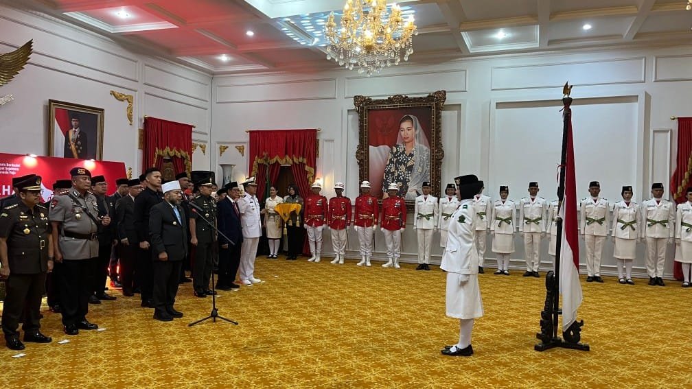 Pengukuhan Paskibraka Bengkulu 2025, Gubernur Helmi Hasan Tekankan Semangat Persatuan