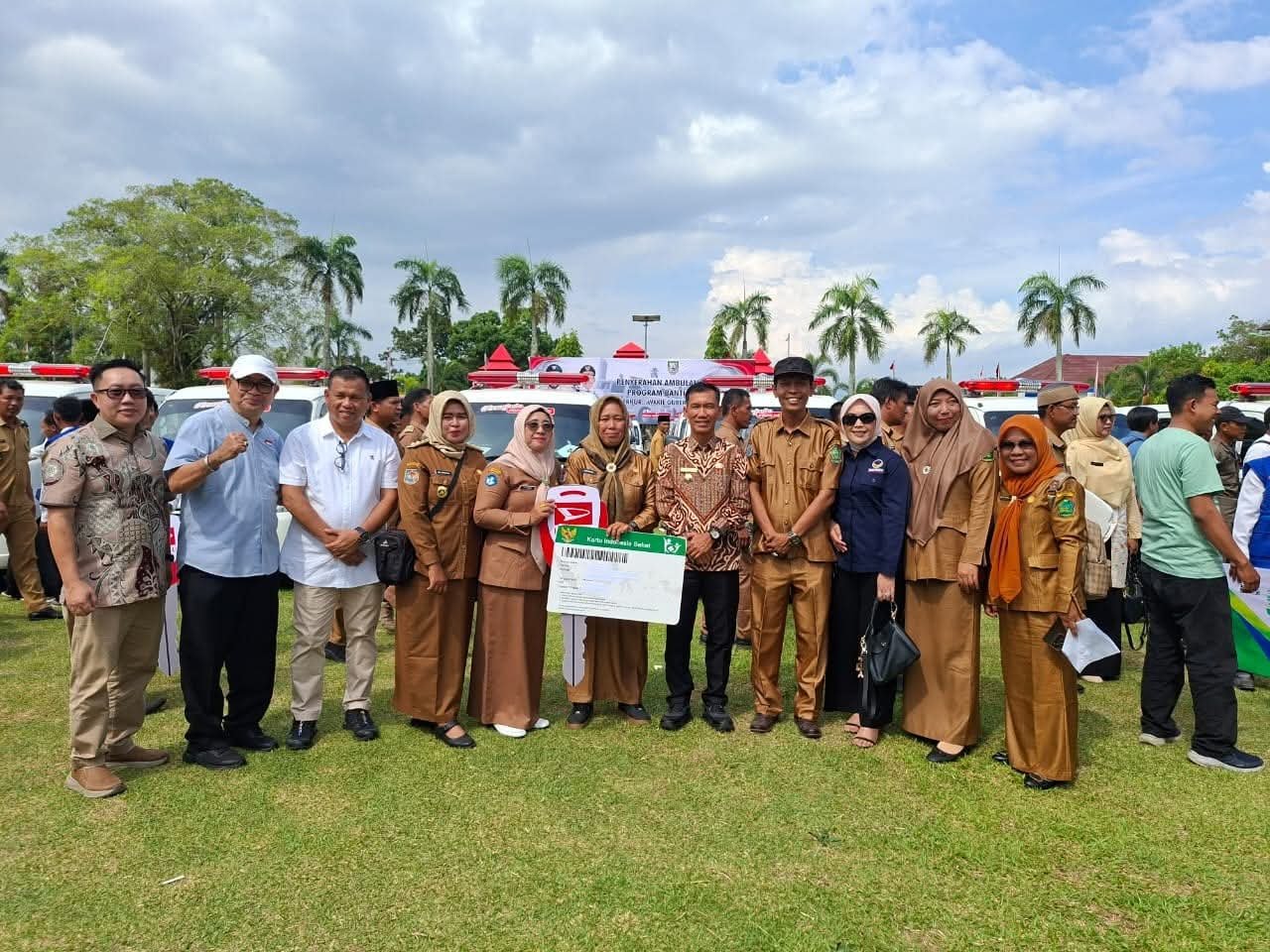 12 Kecamatan di Lebong Dapat Ambulans Gratis dari Gubernur Bengkulu, Wabup: Fokus Bantu Rakyat