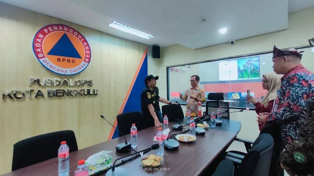 Wali Kota Bengkulu Tinjau Pusdalops dan Sistem Peringatan Dini Tsunami, Pastikan Kesiapan Hadapi Bencana
