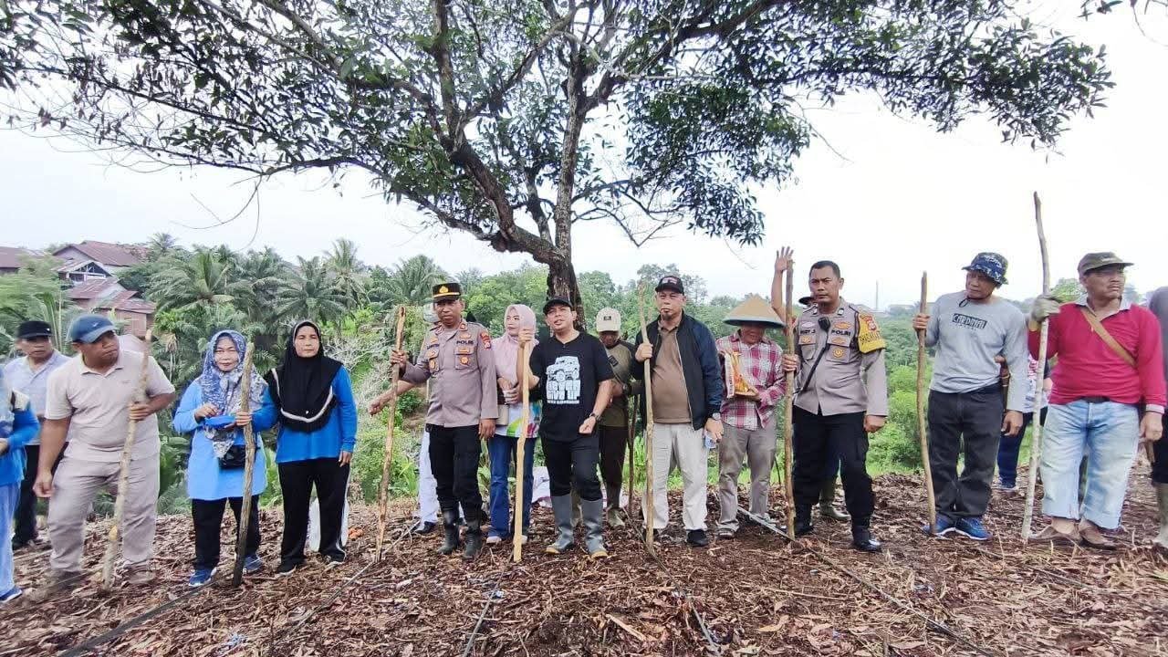 Lahan Pemakaman Disulap Jadi Kebun Jagung, Walikota Dedy Pimpin Gotong Royong di Sidomulyo