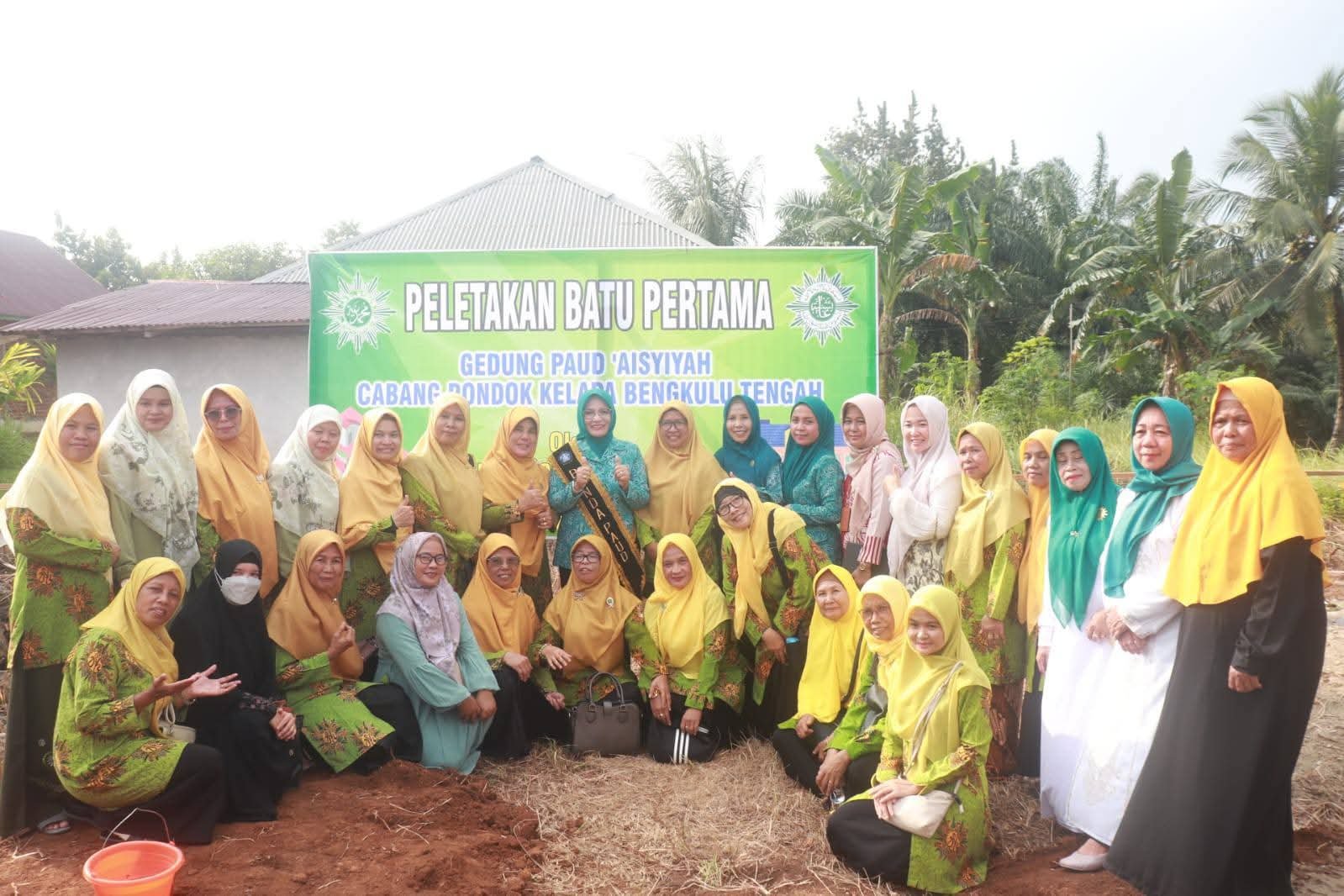 Benteng Bangun Fondasi Generasi Emas, Bunda PAUD Letakkan Batu Pertama PAUD Aisyiyah Pondok Kelapa