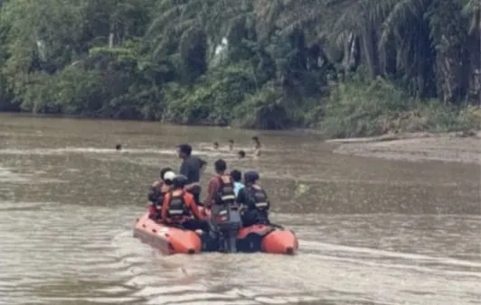 Tragedi di Sungai Kampung Kelawi: Satu Warga Tewas Tenggelam, Satu Lagi Masih Dicari