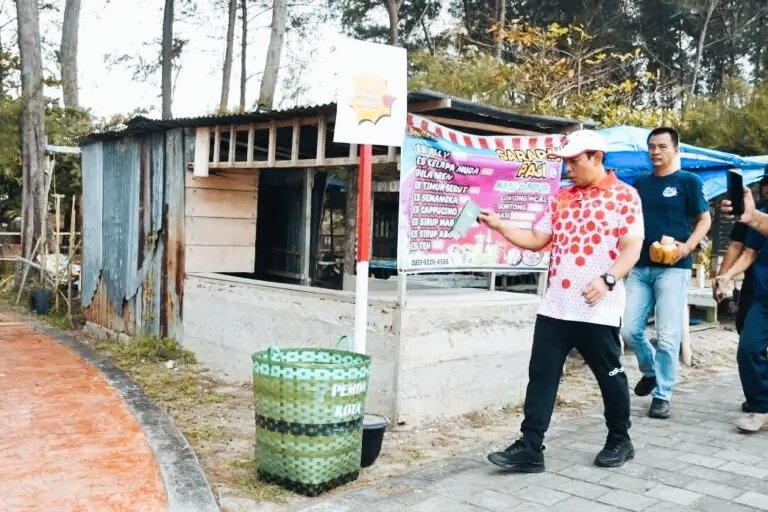 1.000 Tong Sampah Disebar di Destinasi Wisata Bengkulu, Dinas Pariwisata Ajak Wisatawan Stop Buang Sembarangan