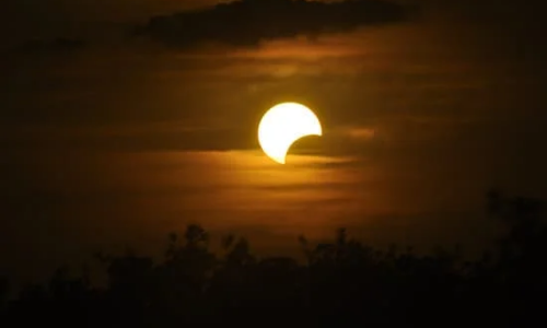 Gerhana Bulan Malam Ini, Begini Tata Cara Shalat Khusuf