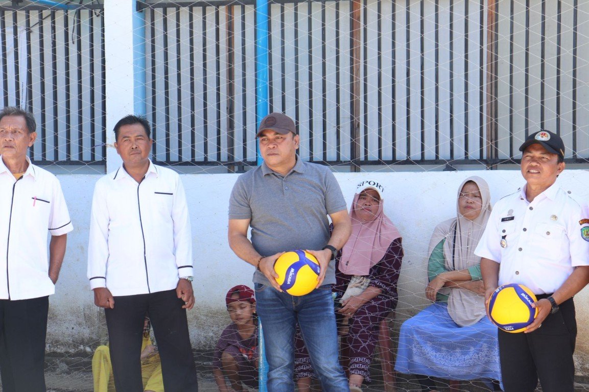 Wakil Bupati Bengkulu Tengah Buka Andespun Cup, 54 Tim Voli Antar Desa Adu Gengsi