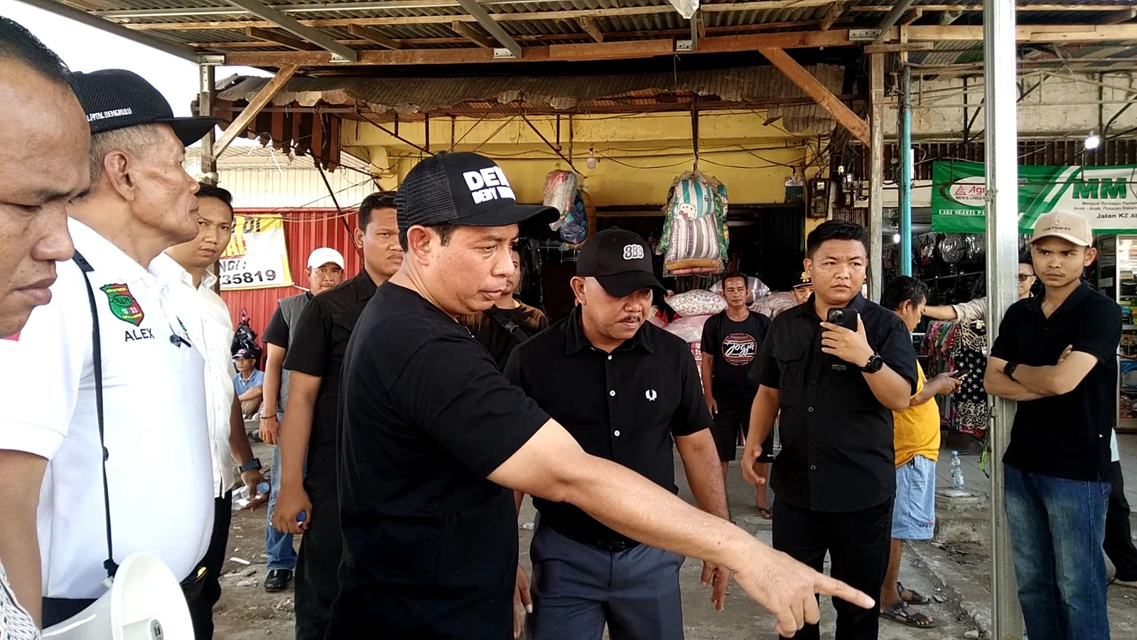 Penertiban Perda Bengkulu Didukung PKL, Bangunan Toko Khatulistiwa Jadi Sorotan