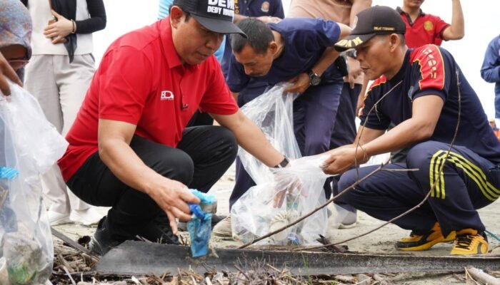 GEMPAR di Pantai Zakat Dorong Citra Wisata Bersih Bengkulu