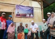 Di Desa Air Jelatang, Kecamatan Maje, perhatian pemerintah menyasar keluarga Sinto Wiryo, Jumat (20/2).(foto:fraky)