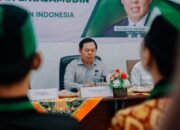 Ketua DPD RI Sultan Baktiar Najamuddin bersama Ketua SIEJ Bengkulu Doni Aftarizal dalam diskusi Green Demokrasi Indonesia yang digelar di Sekretariat Perwakilan DPD RI Bengkulu, Selasa (17/2/2026). (foto:ist)