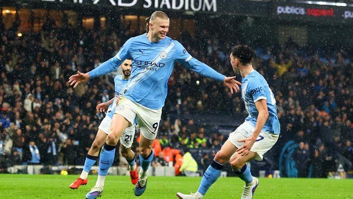 Man City Pangkas Jarak, Arsenal Tertekan di Puncak Klasemen