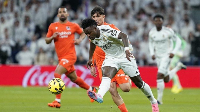 Pesta Gol Madrid Geser Barcelona dari Singgasana LaLiga