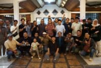 Wali Kota Bengkulu Dedy Wahyudi menghadiri buka puasa bersama bertajuk “Bukber Besamo Manden Lamo” bersama para jurnalis Kota Bengkulu di Restoran Tanjung Karang, Kelurahan Tanah Patah, Minggu (15/3/2026). Wali Kota Bengkulu Dedy Wahyudi menghadiri buka puasa bersama bertajuk “Bukber Besamo Manden Lamo” bersama para jurnalis Kota Bengkulu di Restoran Tanjung Karang, Kelurahan Tanah Patah, Minggu (15/3/2026).